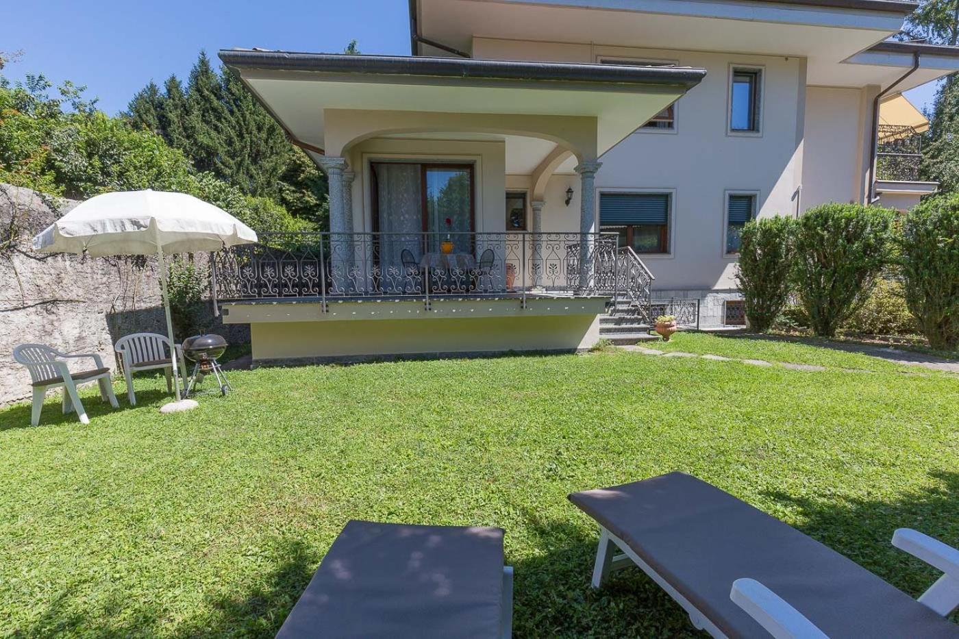 La Petite Dame - Lake Maggiore - 100 M From The Lake Вербания Экстерьер фото